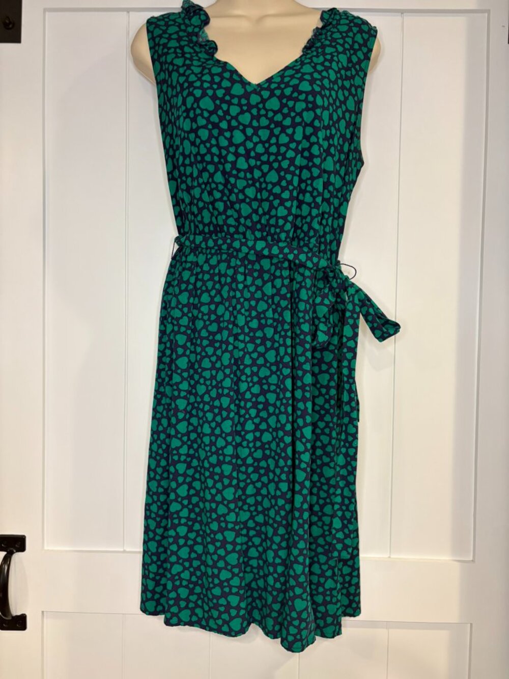 Old Navy V neck blue dress with green hearts, size M